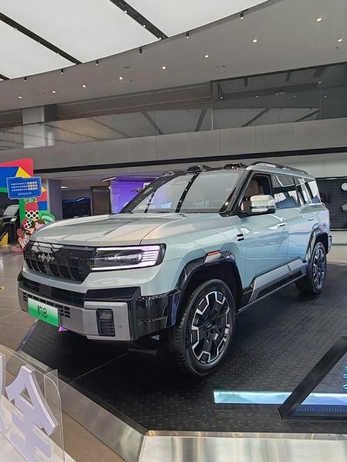 佛山203比亚迪方程豹硬派越野的爆款，英菲尼迪35周年与你共成长